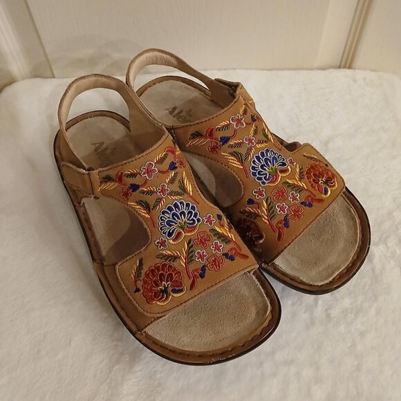 Alegria Viki Cognac Needles & Pins Leather Sandals Floral Embroidery Size 38 - Picture 1 of 8